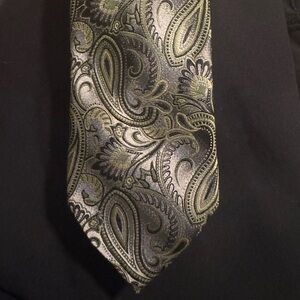 Men’s tie